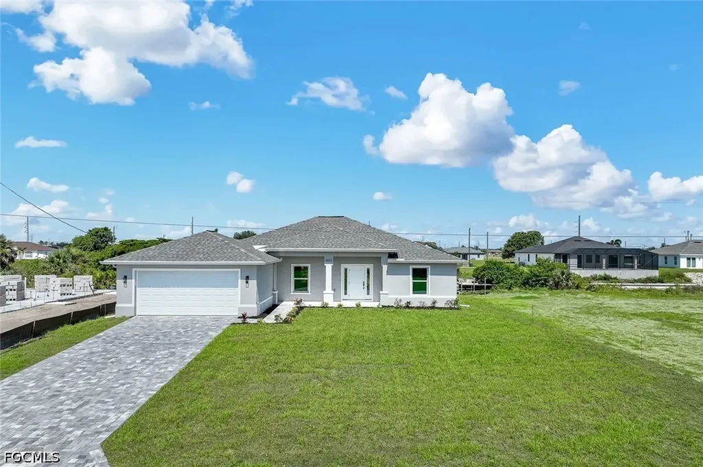 2622 NE 1st Place Cape Coral FL 33909