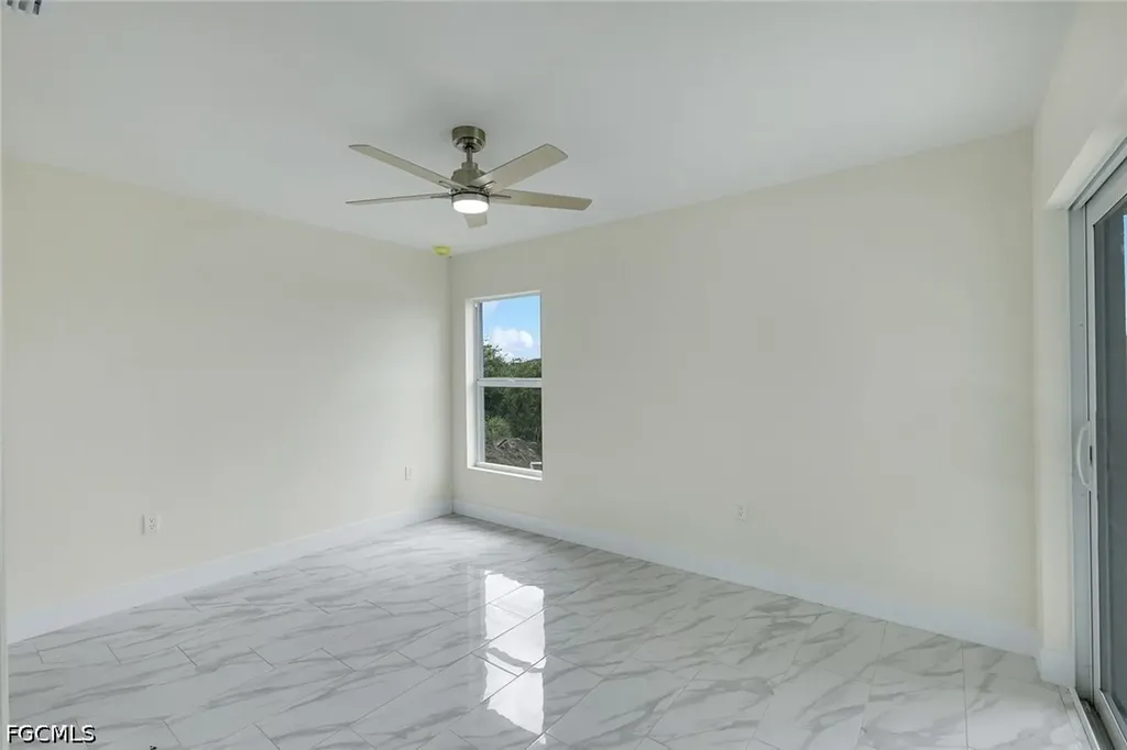 2622 NE 1st Place Cape Coral FL 33909