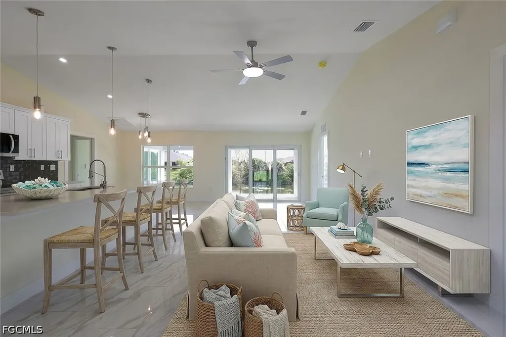 2622 NE 1st Place Cape Coral FL 33909