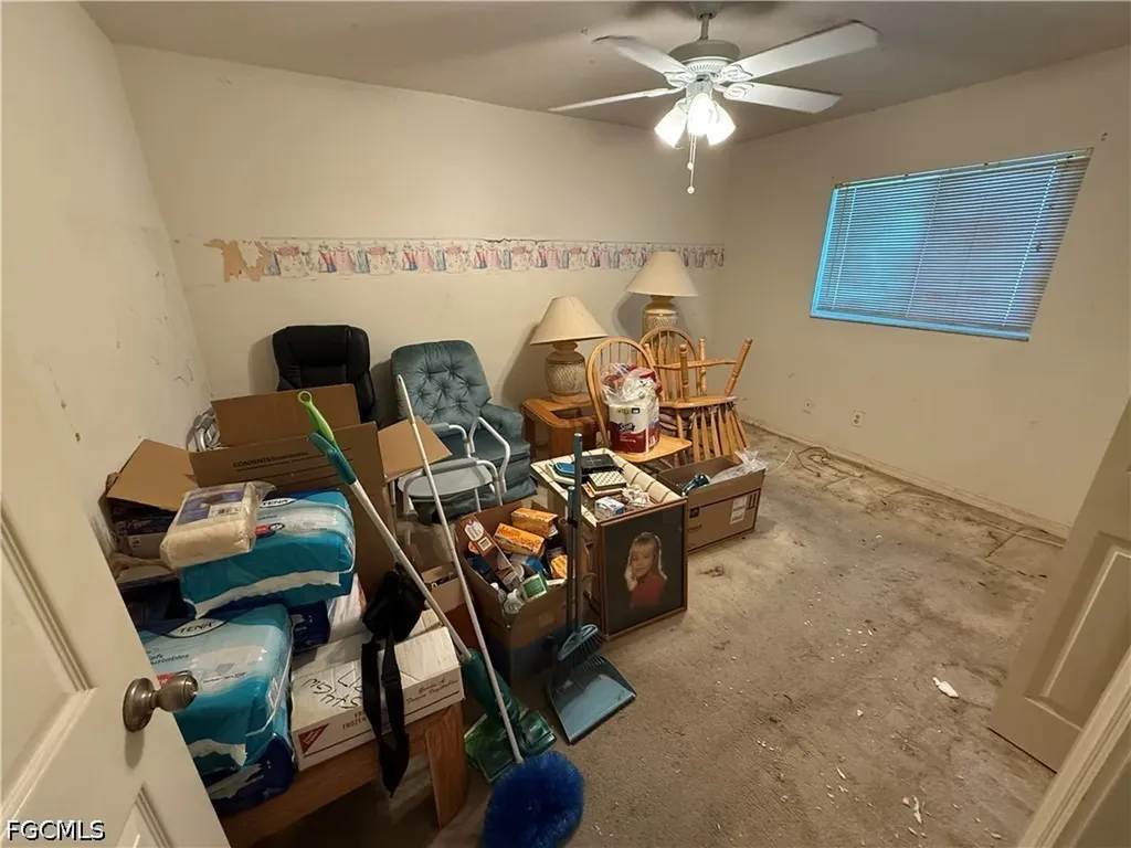 827 NE 17th Terrace Cape Coral FL 33909