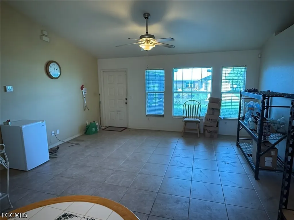 827 NE 17th Terrace Cape Coral FL 33909