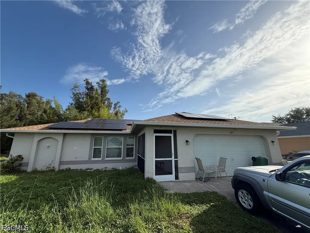 827 NE 17th Terrace Cape Coral FL 33909