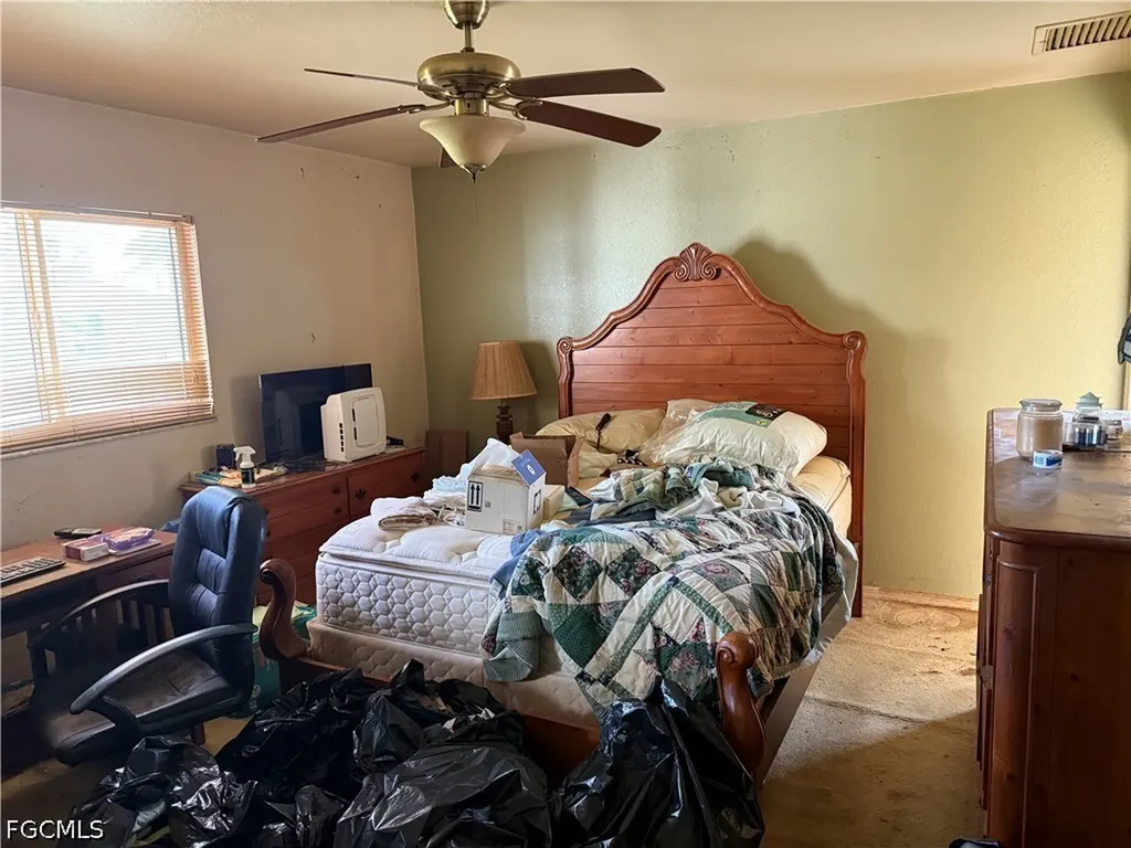827 NE 17th Terrace Cape Coral FL 33909