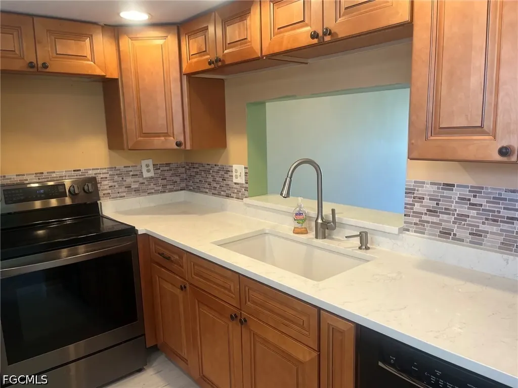 6220 Augusta Drive Fort Myers FL 33907