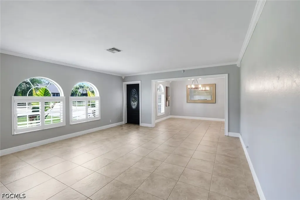 8327 Riviera Avenue Fort Myers FL 33919