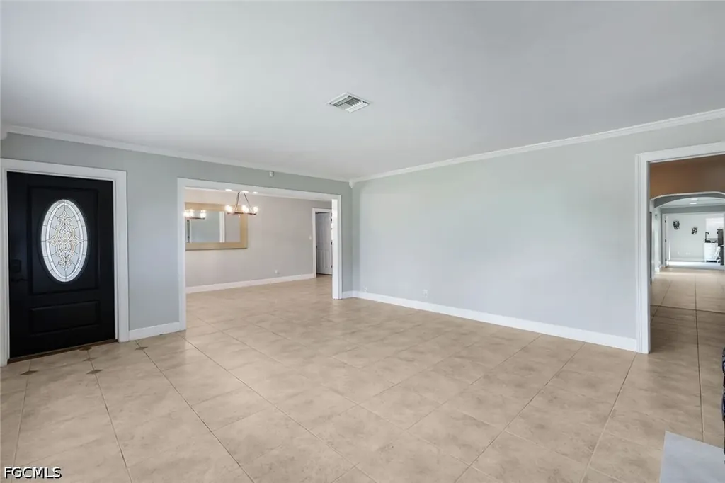 8327 Riviera Avenue Fort Myers FL 33919