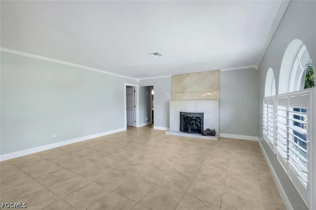 8327 Riviera Avenue Fort Myers FL 33919