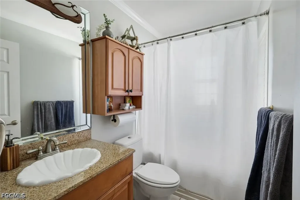8327 Riviera Avenue Fort Myers FL 33919