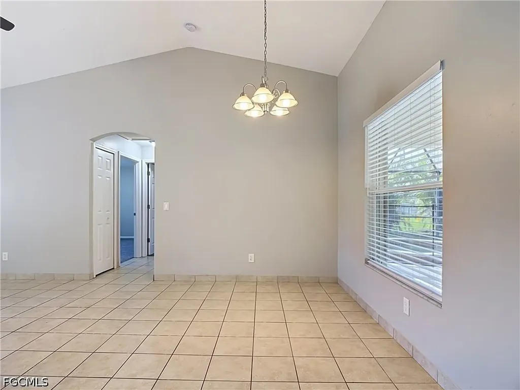 528 SE 27th Street Cape Coral FL 33904