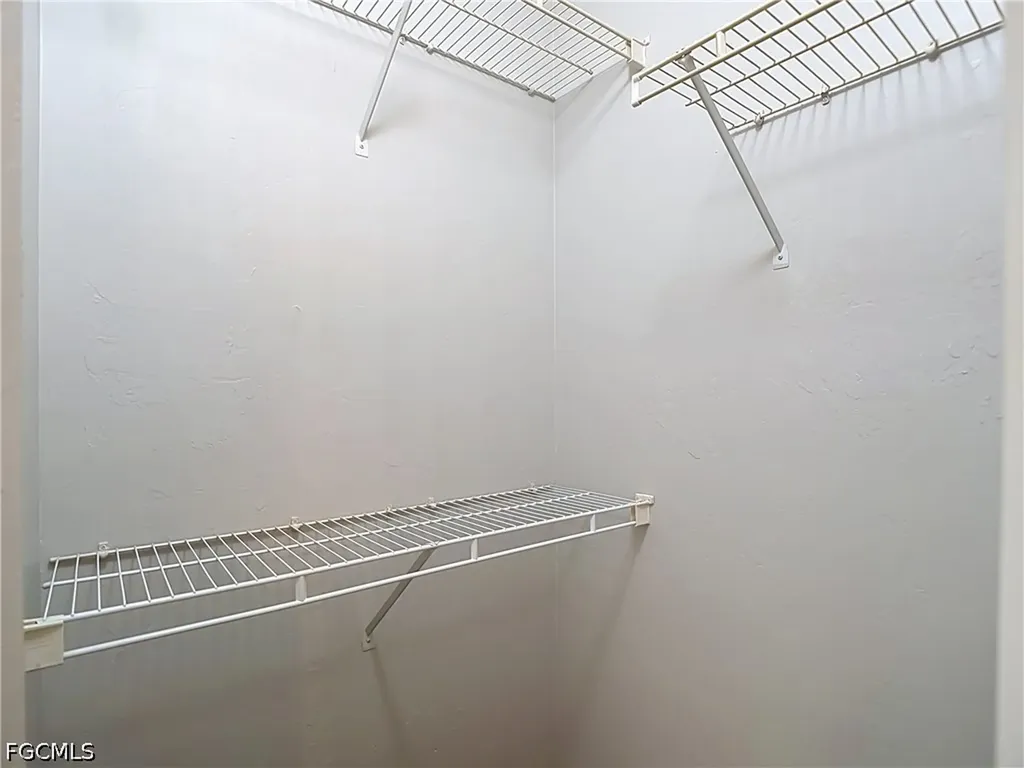 528 SE 27th Street Cape Coral FL 33904