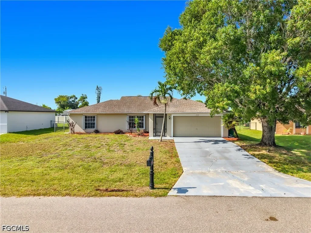 528 SE 27th Street Cape Coral FL 33904
