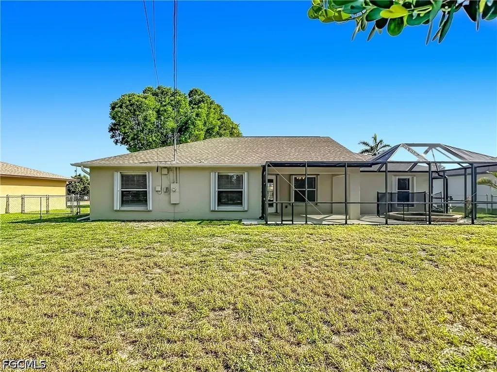 528 SE 27th Street Cape Coral FL 33904