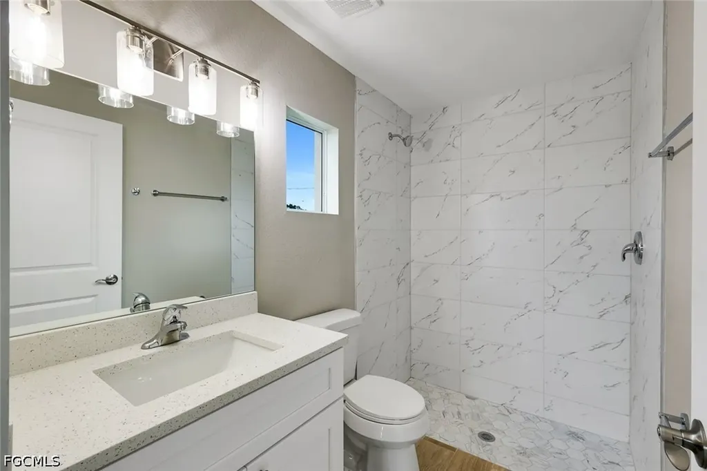 4408 NE 21st Place Cape Coral FL 33909