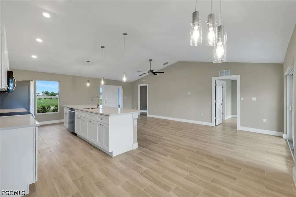 4408 NE 21st Place Cape Coral FL 33909