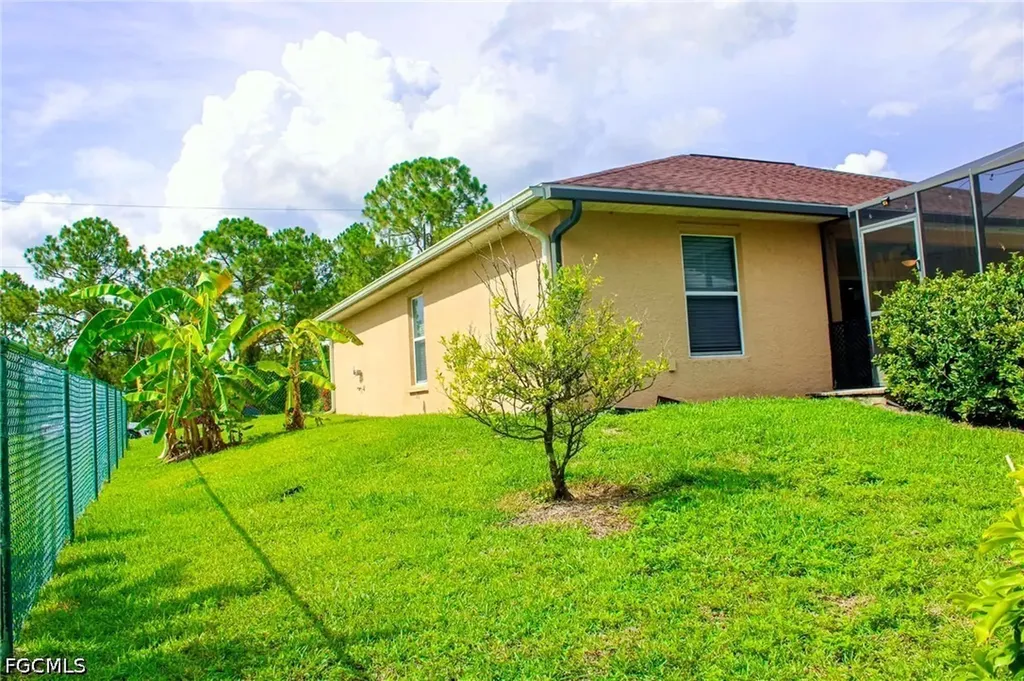 1114 Barfield Street E Lehigh Acres FL 33974