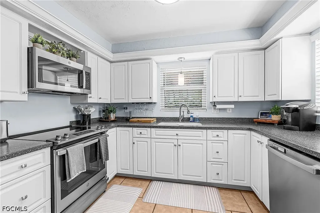 8626 Redwood Drive St. James City FL 33956