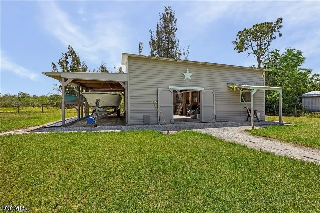 8626 Redwood Drive St. James City FL 33956