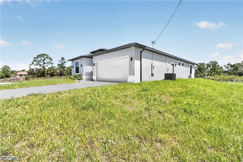 911 Panda Drive Lehigh Acres FL 33974