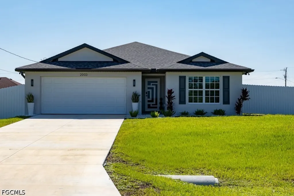 Cape Coral FL, 2003 NE 6th Avenue