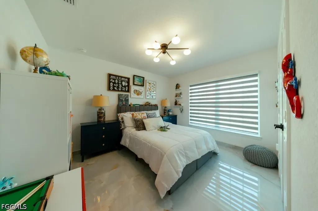 2003 NE 6th Avenue Cape Coral FL 33909