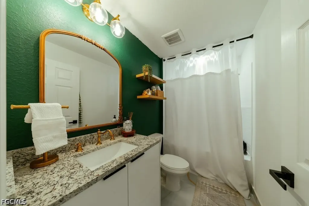 2003 NE 6th Avenue Cape Coral FL 33909