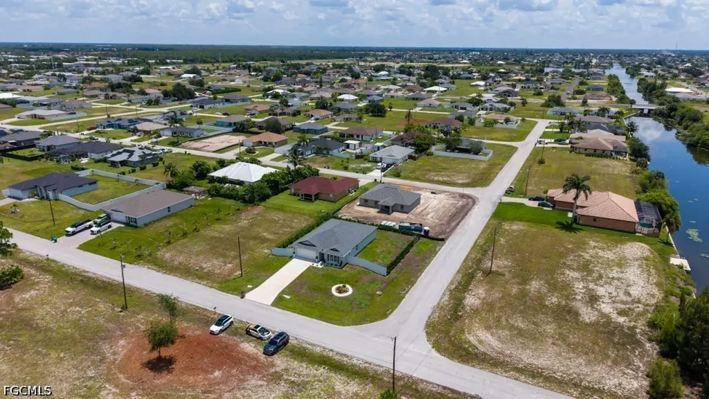 2003 NE 6th Avenue Cape Coral FL 33909