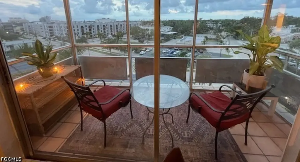 2350 W 1st Street Fort Myers FL 33901
