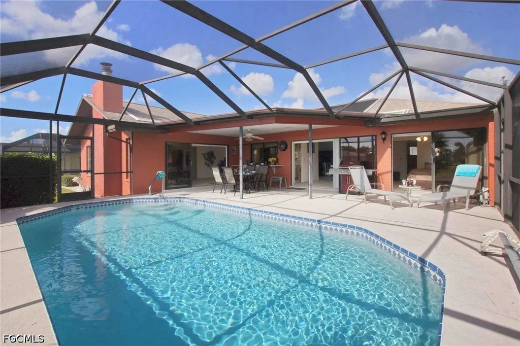 1422 SE 12th Terrace Cape Coral FL 33990