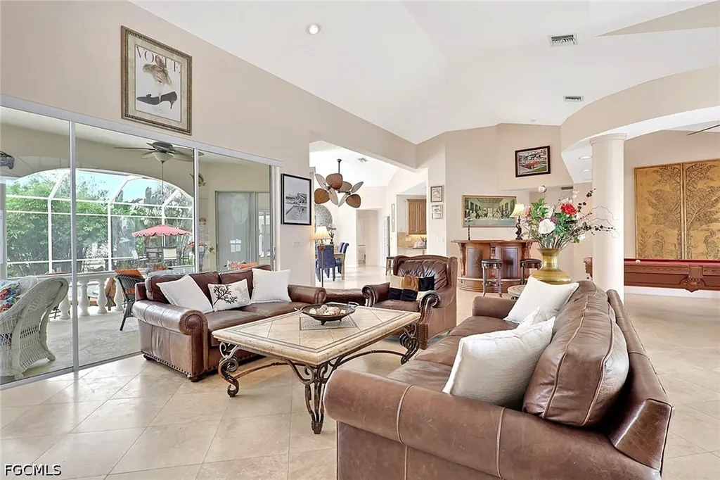 4403 SE 11th Place Cape Coral FL 33904