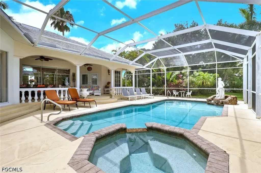 4403 SE 11th Place Cape Coral FL 33904
