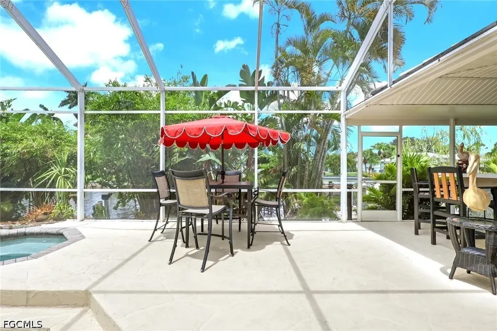 4403 SE 11th Place Cape Coral FL 33904