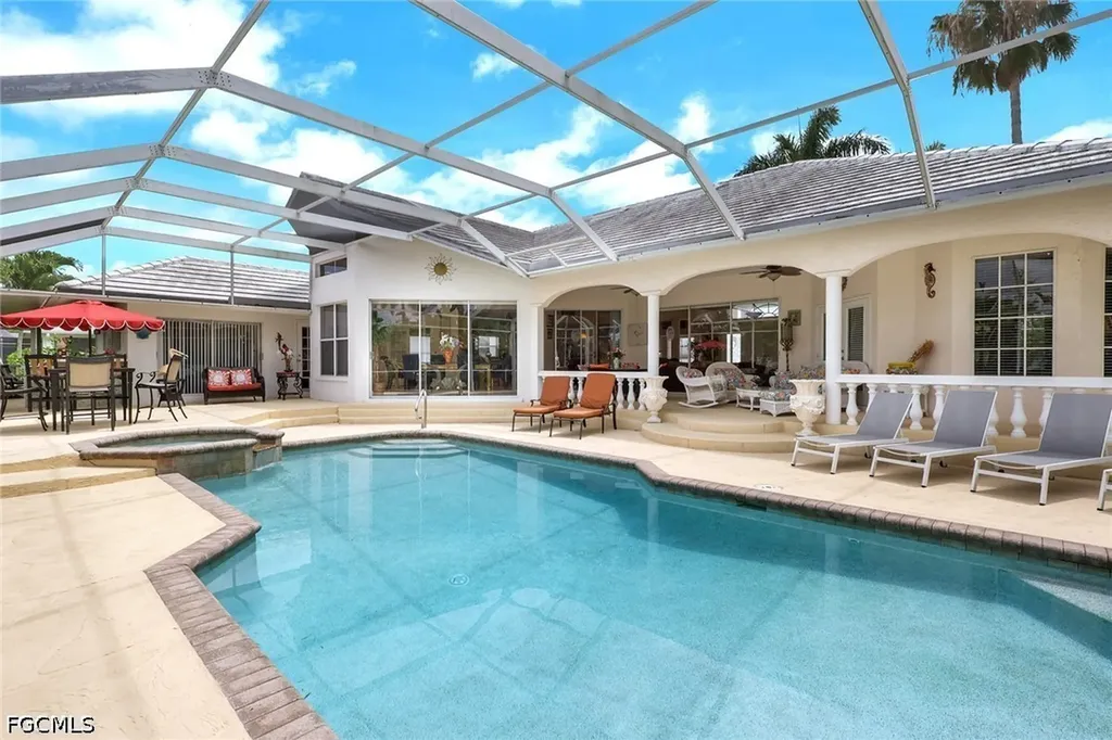 4403 SE 11th Place Cape Coral FL 33904