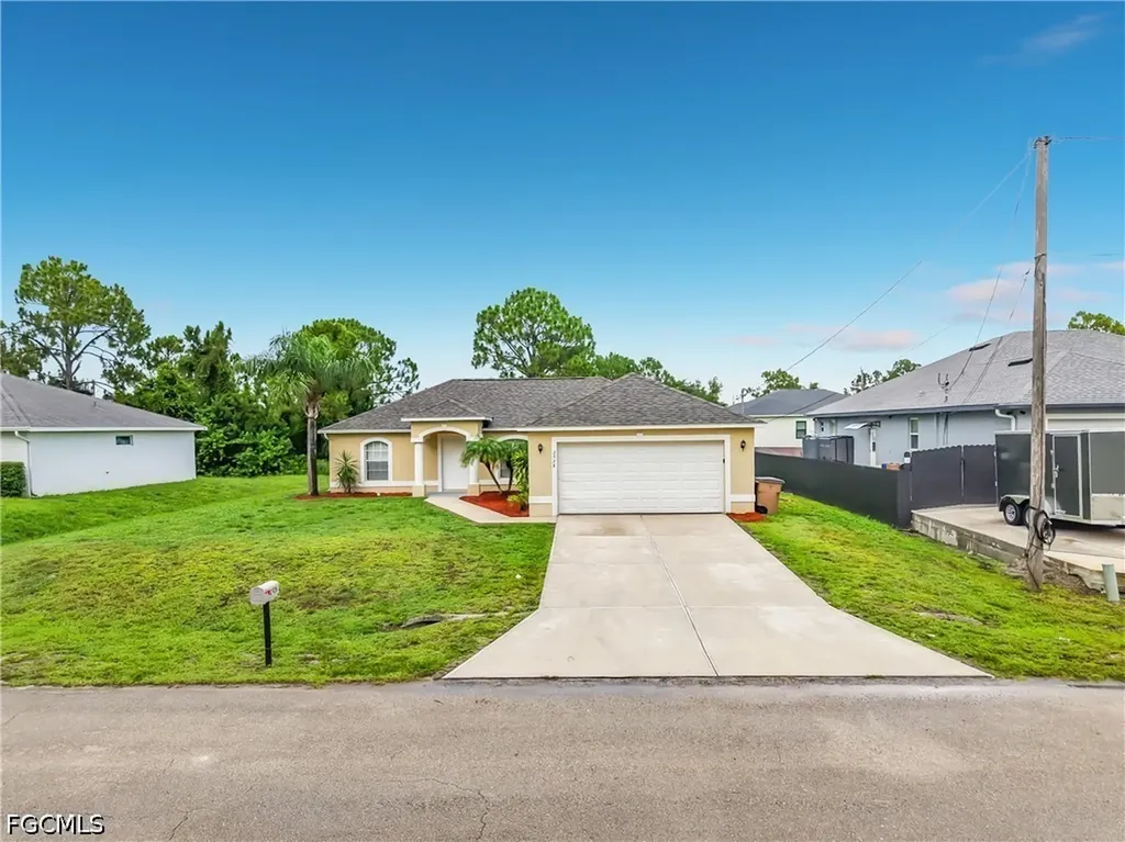 2928 18th Street SW Lehigh Acres FL 33976