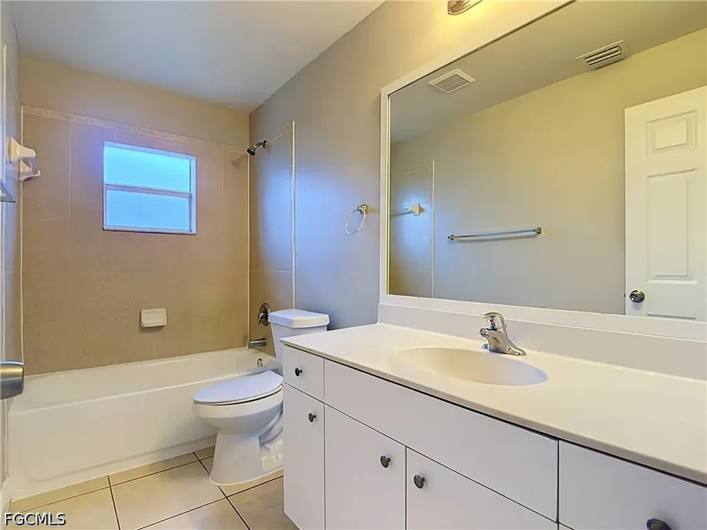 2928 18th Street SW Lehigh Acres FL 33976