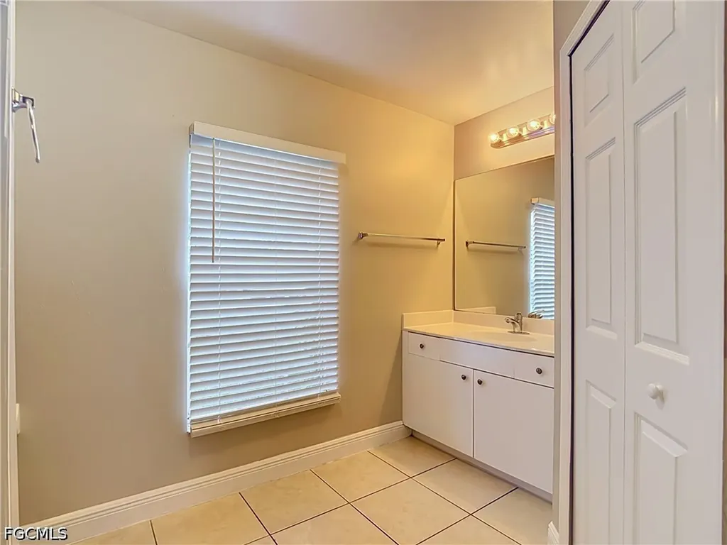2928 18th Street SW Lehigh Acres FL 33976