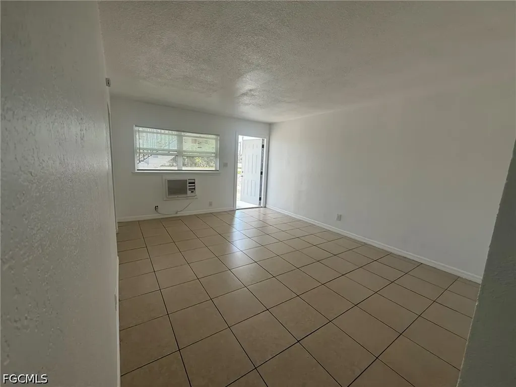 2452 Stella Street Fort Myers FL 33901