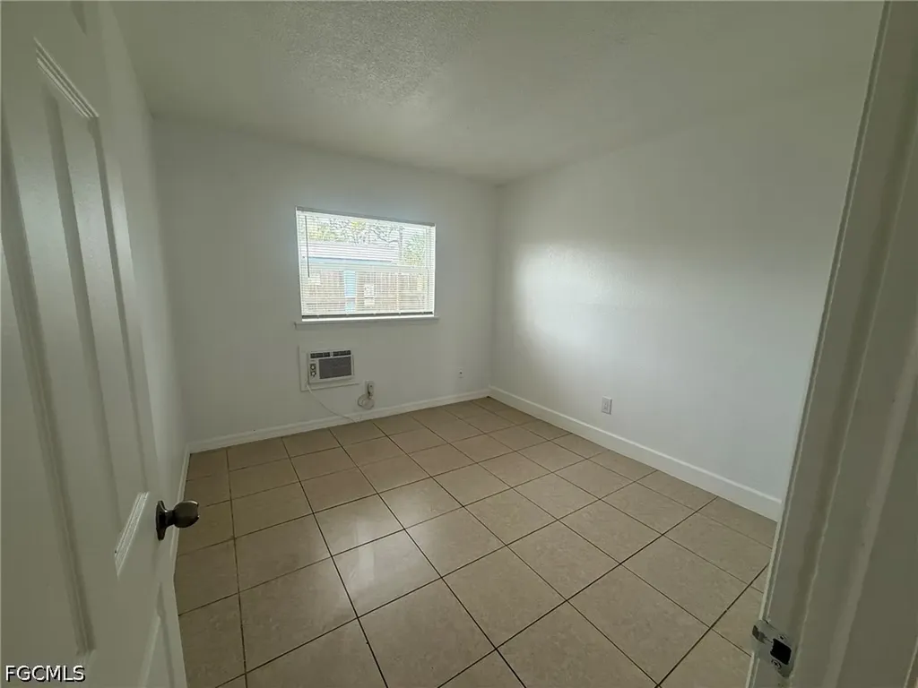 2452 Stella Street Fort Myers FL 33901