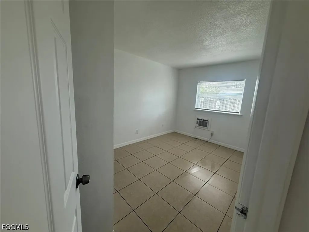 2452 Stella Street Fort Myers FL 33901