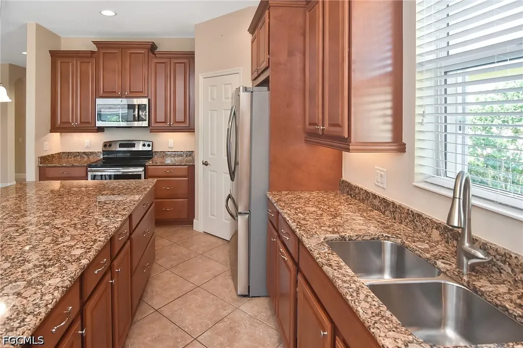 2669 Lambay Court Cape Coral FL 33991