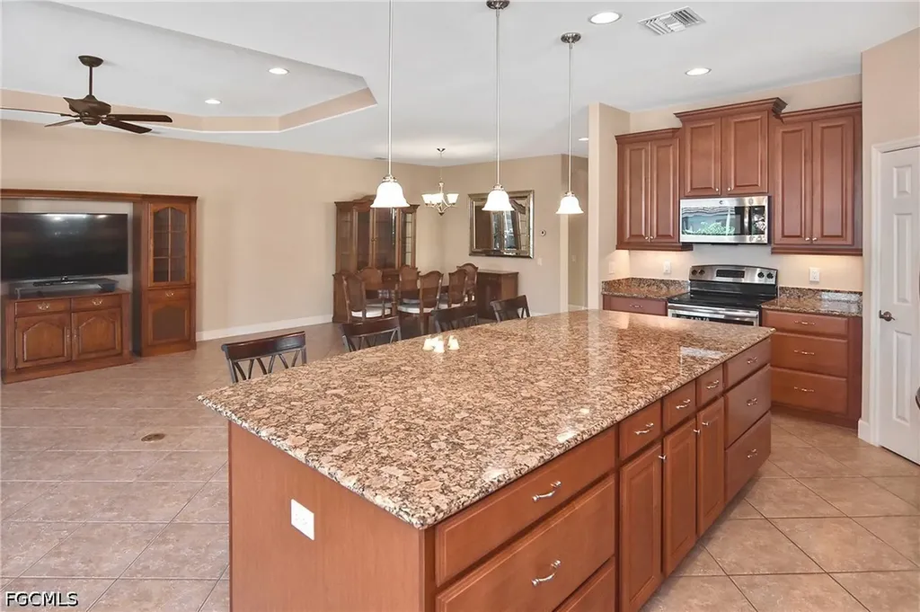 2669 Lambay Court Cape Coral FL 33991