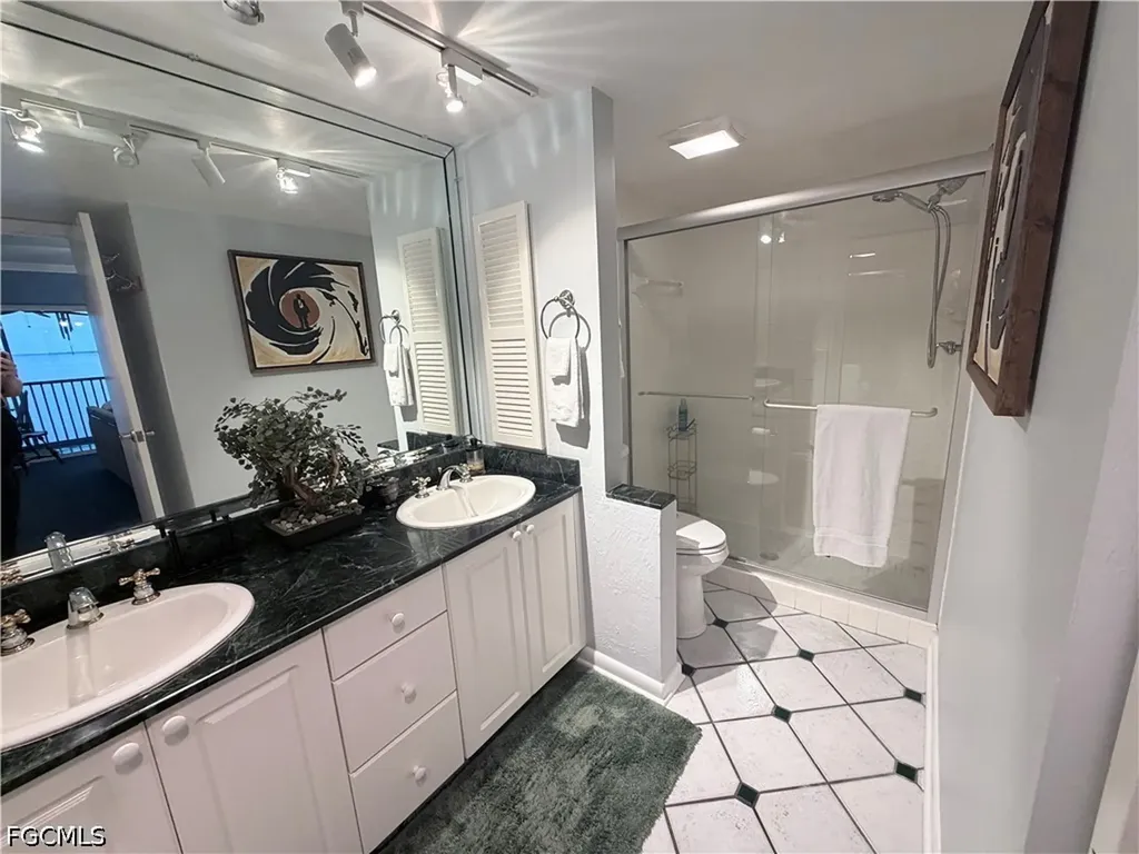 3350 N Key Drive North Fort Myers FL 33903