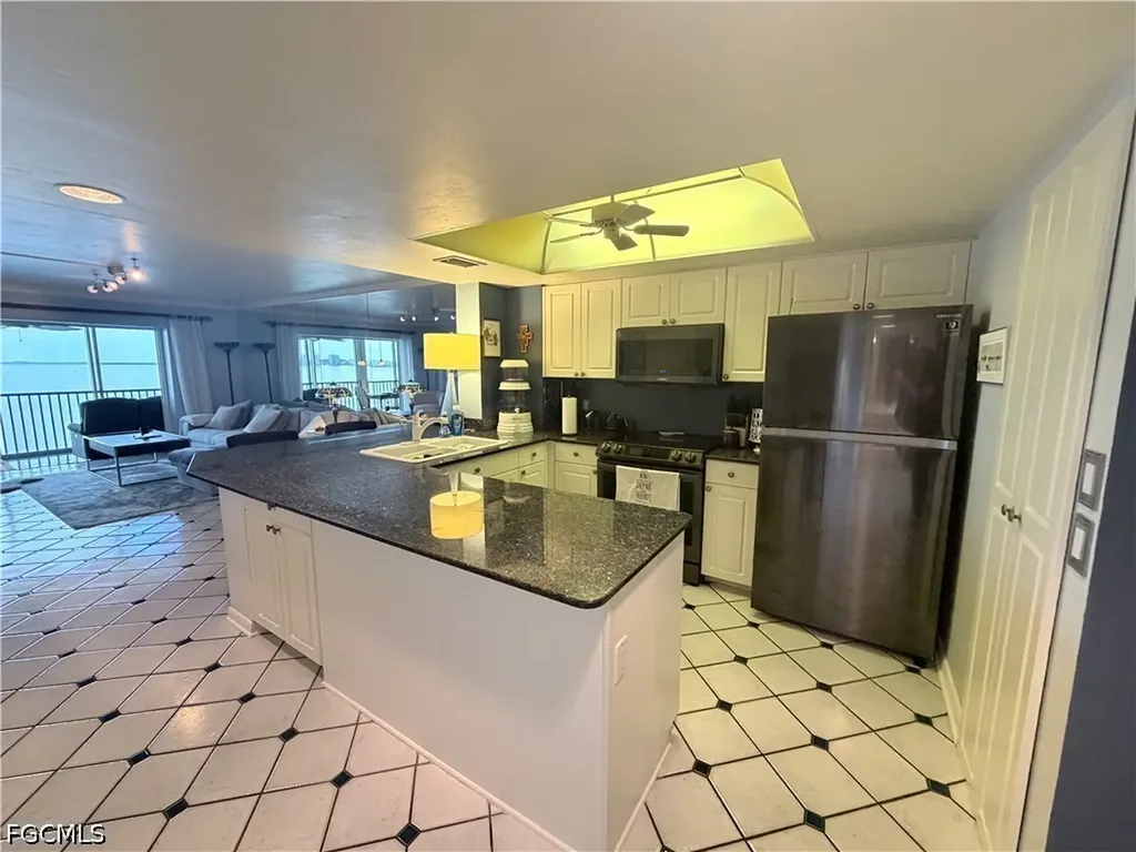 3350 N Key Drive North Fort Myers FL 33903