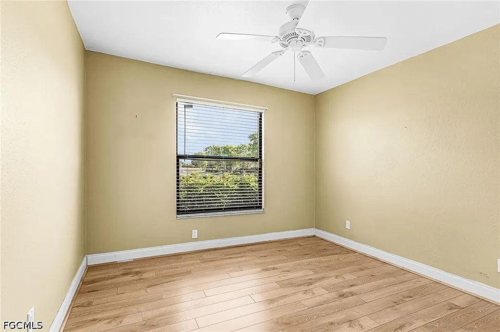 820 SW 16th Terrace Cape Coral FL 33991