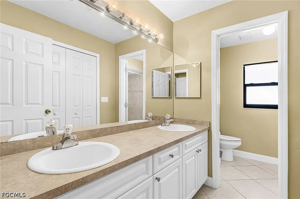 820 SW 16th Terrace Cape Coral FL 33991