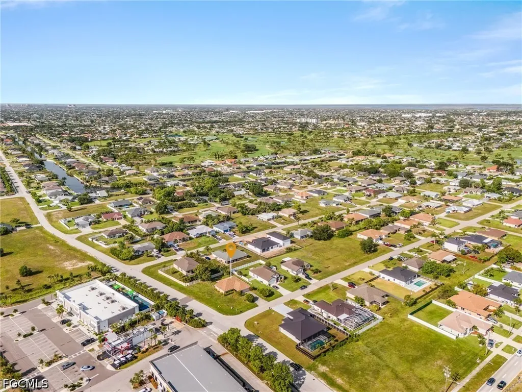 820 SW 16th Terrace Cape Coral FL 33991