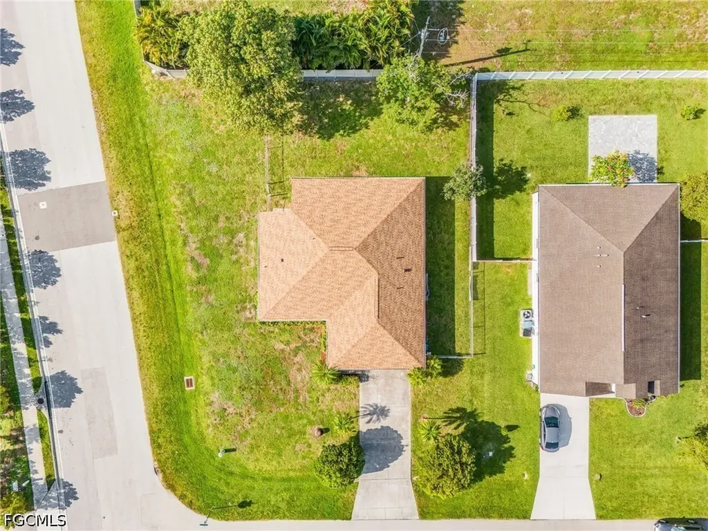 820 SW 16th Terrace Cape Coral FL 33991