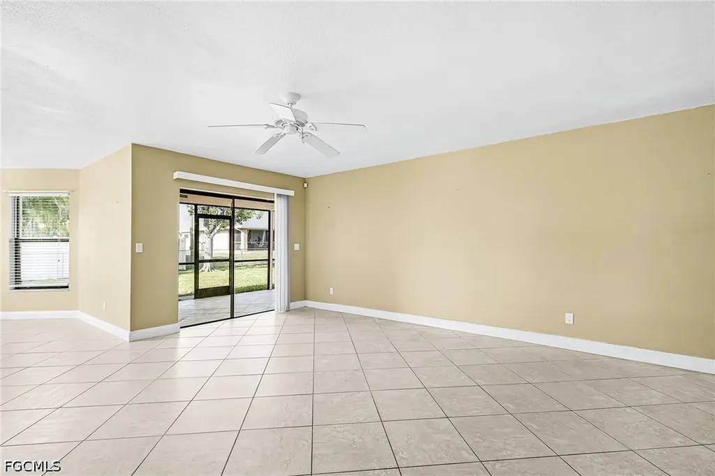 820 SW 16th Terrace Cape Coral FL 33991