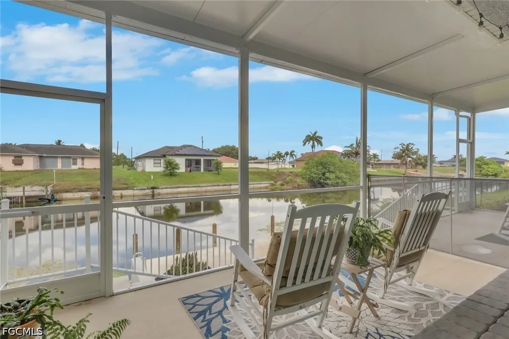 1519 NE 8th Place Cape Coral FL 33909