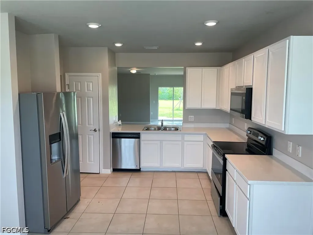 3187 Cozumel Court Cape Coral FL 33909