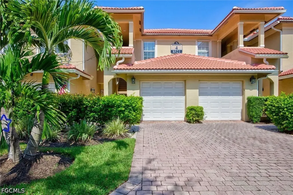 8521 Oakshade Circle Fort Myers FL 33919